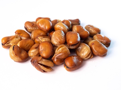 Бобы жареные соленые