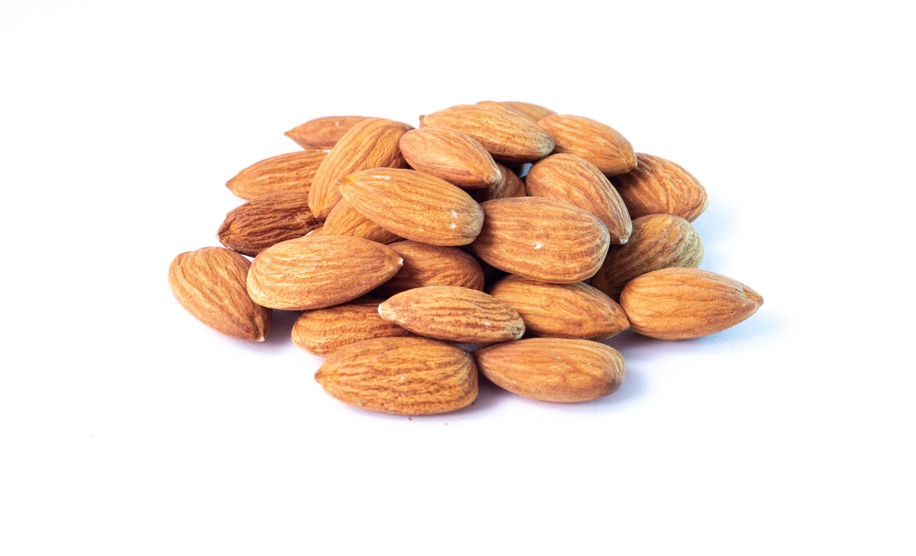 Миндаль сырой 